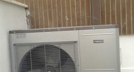 Unità esterna pompa di calore NIBE Split Pack2 per impianto aerotermico.