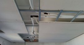 Soffitto radiante per impianto aerotermico.